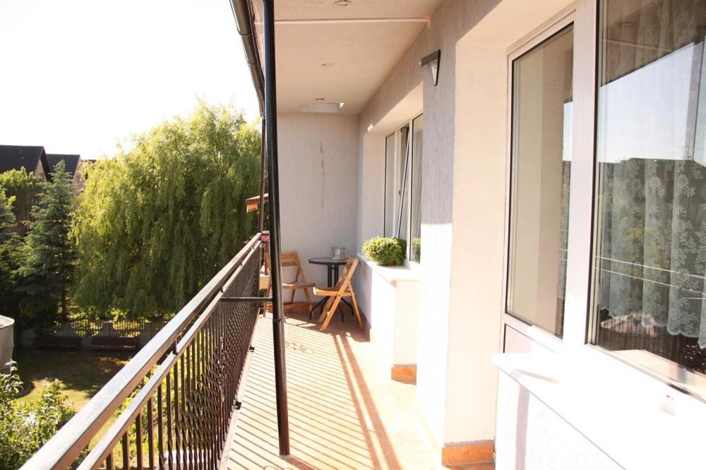 Apartamenty Eka Dom Goscinny 350M Do Plazy Rewal Bagian luar foto