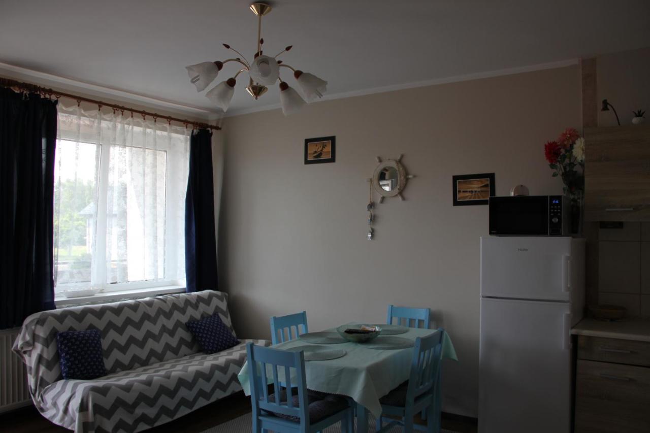 Apartamenty Eka Dom Goscinny 350M Do Plazy Rewal Bagian luar foto